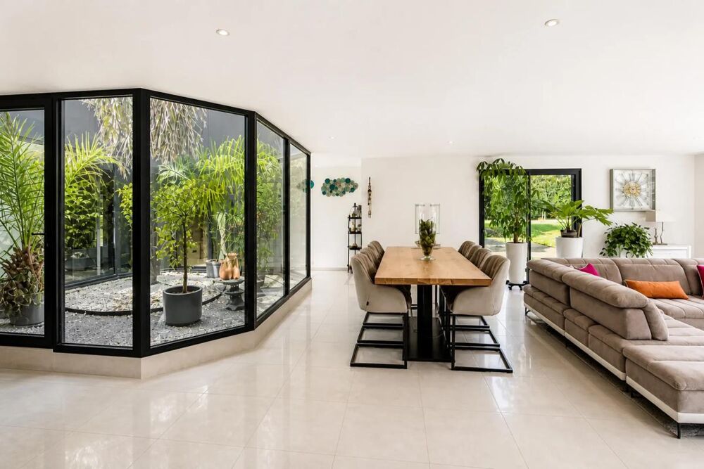 Vente Maison Maison de 6 pièces de 243 m² à Lubersac Lubersac