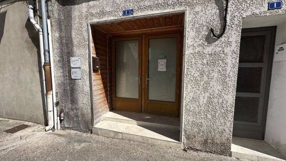   Local/bureau à vendre BARBEZIEUX SAINT HILAIRE (16) - 87m² 