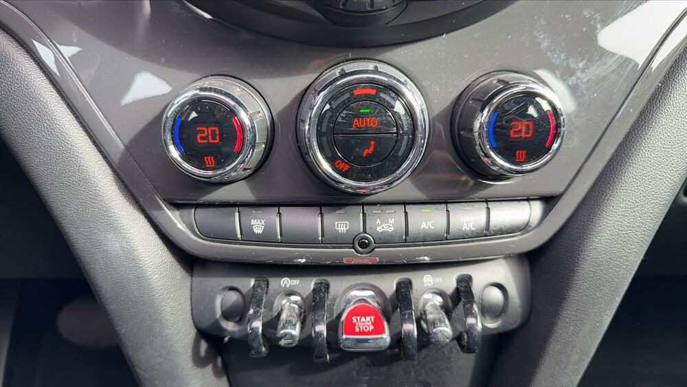 Countryman II 1.5 One 102 BVA7 Essential 2022 occasion 44450 Saint Julien De Concelles