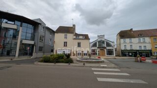  Immeuble à vendre 8 pièces 185 m²