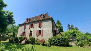  Maison  vendre 15 + pices 495 m