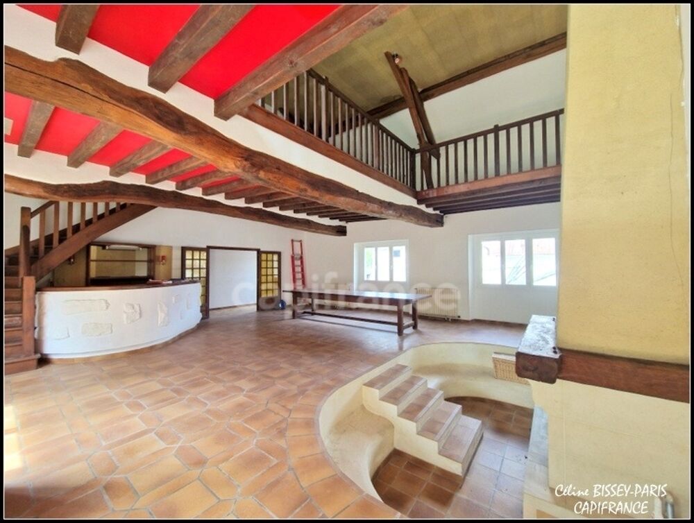 Maison 6 pièces, 6 Chambres, salon/salle à manger 72m2, 2 salles de bains, terrain 1247 M2 MALAY LE GRAND (89)