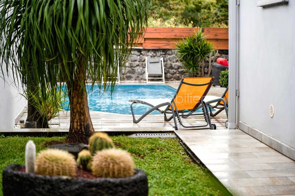 Vente Maison Villa contemporaine familiale avec Piscine & Jacuzzi Sainte marie