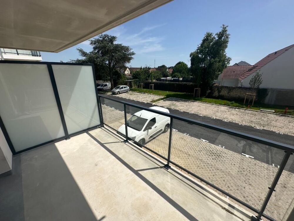 T2 neuf avec balcon et parking à Mainvilliers