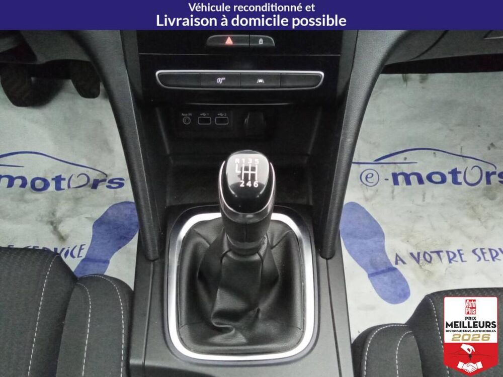 M&eacute;gane IV Berline TCe 115 FAP 21N Zen 2022 occasion 10150 Lavau