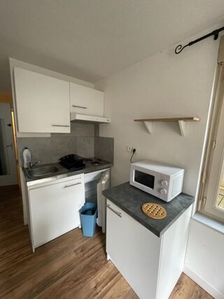  Appartement à louer 2 pièces 27 m²