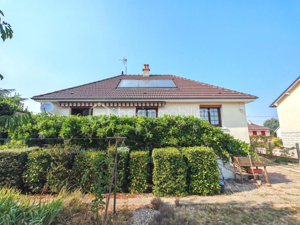 Maison familiale avec sous sol total et garage