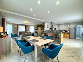  Maison � vendre 7 pi�ces 214 m�