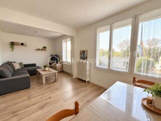 Vente Maison MAISON RÉNOVÉE DE 110 M², 3 CHAMBRES, SOUS-SOL AMÉNAGÉ ET JARDIN CLOS Les brouzils