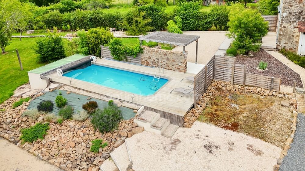Vente Maison Propriété de Charme - 108 m² - 6 pièces - 4 Chambres - Piscine - Granges et Dépendances - Terrain 7 744 m² - MAGNAC LAVAL (87) Magnac laval