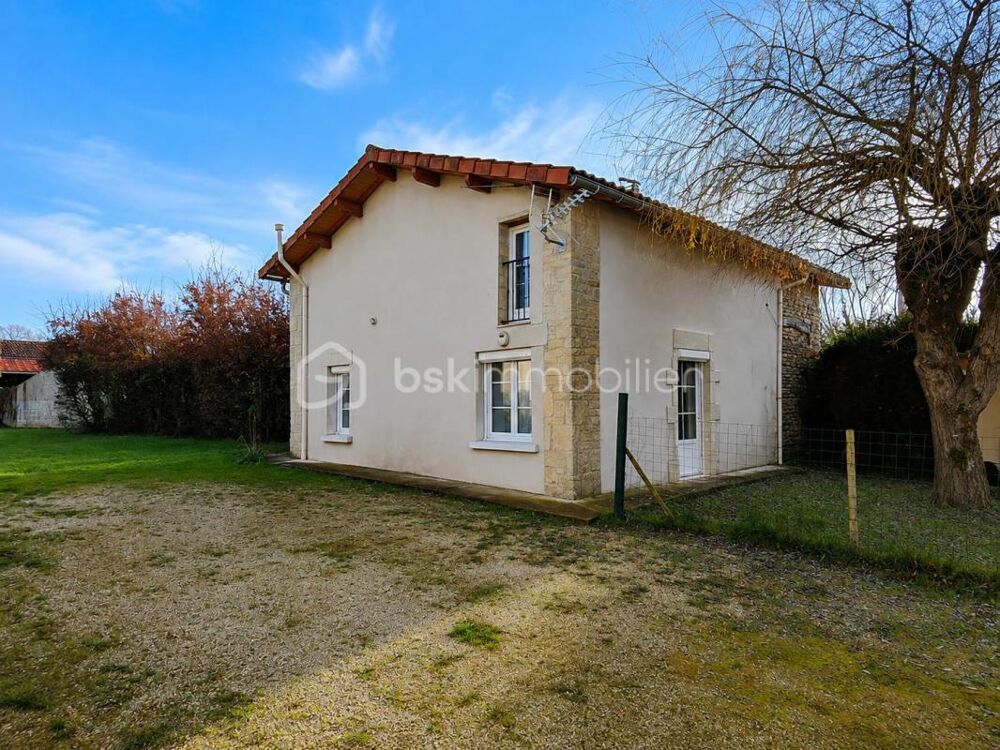 Vente Maison maison principal ,gite, grange, joli terrain Sauze vaussais