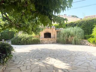  Propri�t�/ch�teau � vendre 8 pi�ces 300 m�