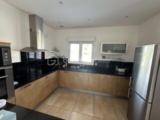  Maison  vendre 4 pices 190 m