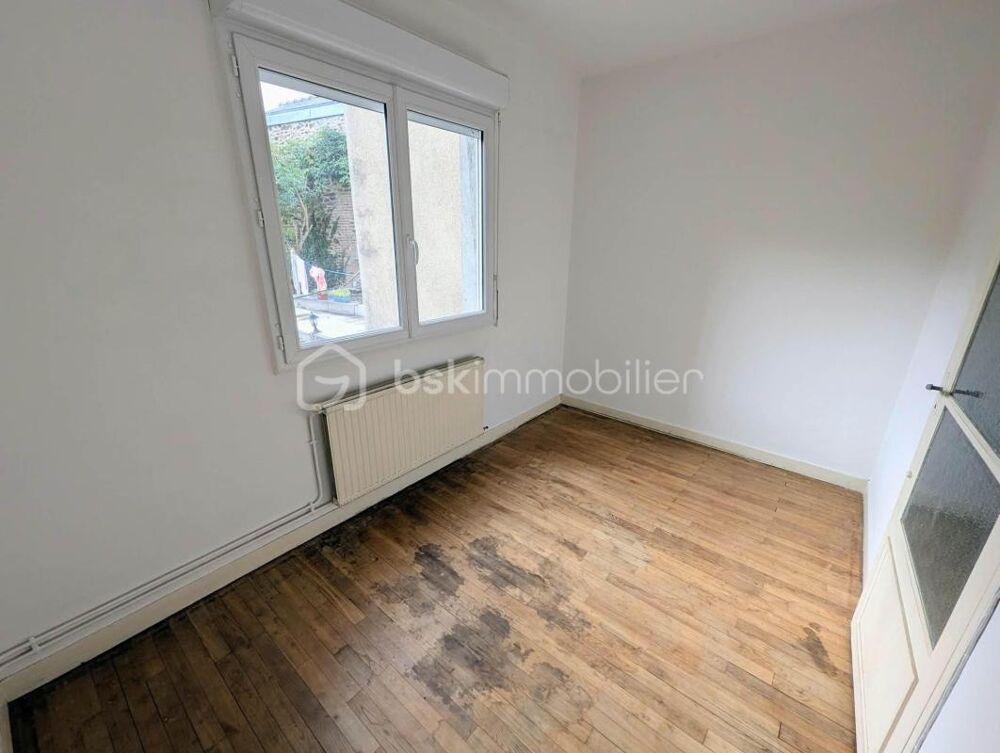 Vente Immeuble Immeuble avec local commercial et logement au centre ville de FOUGERES 35300 Fougeres