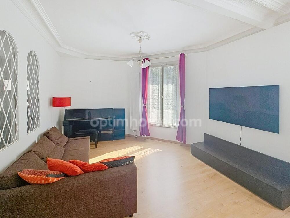 Location Maison Maison 5 pièces avec jardin à louer à  POISSY (78) Poissy