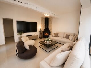  Propriété/château à vendre 7 pièces 230 m²