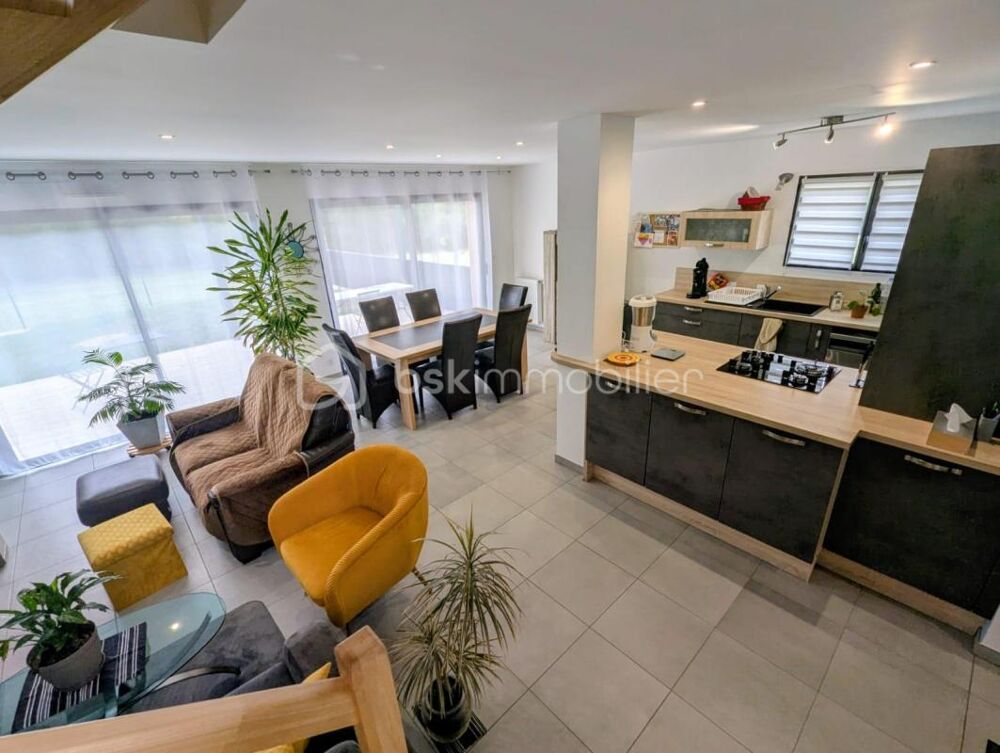 Vente Maison Maison d'habitation de 2021 situé à FOUGERES 35300 Fougeres