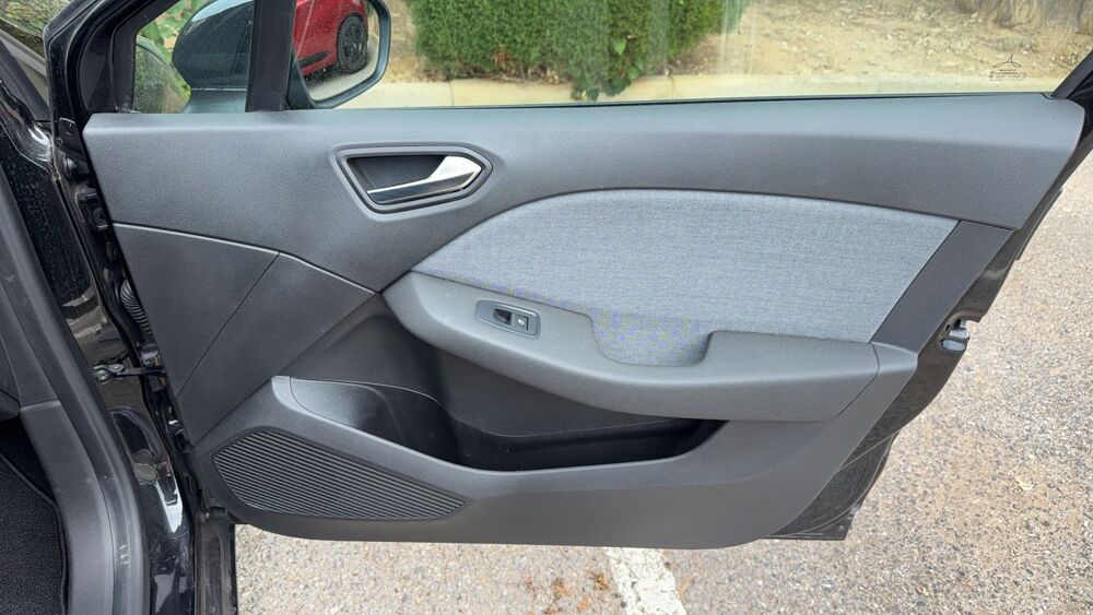 Clio 1.0 TCe 90.0 Techno - Entretien constructeur 2023 occasion 06800 Cagnes Sur Mer