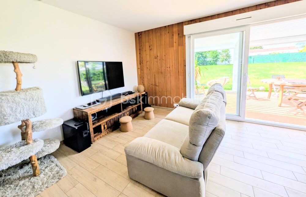 Vente Maison Maison ossature bois 165 m² Jardin 2000m2 clos– DPE B/A – 4 chambres + bureau – Piscine – Climatisation La ronde