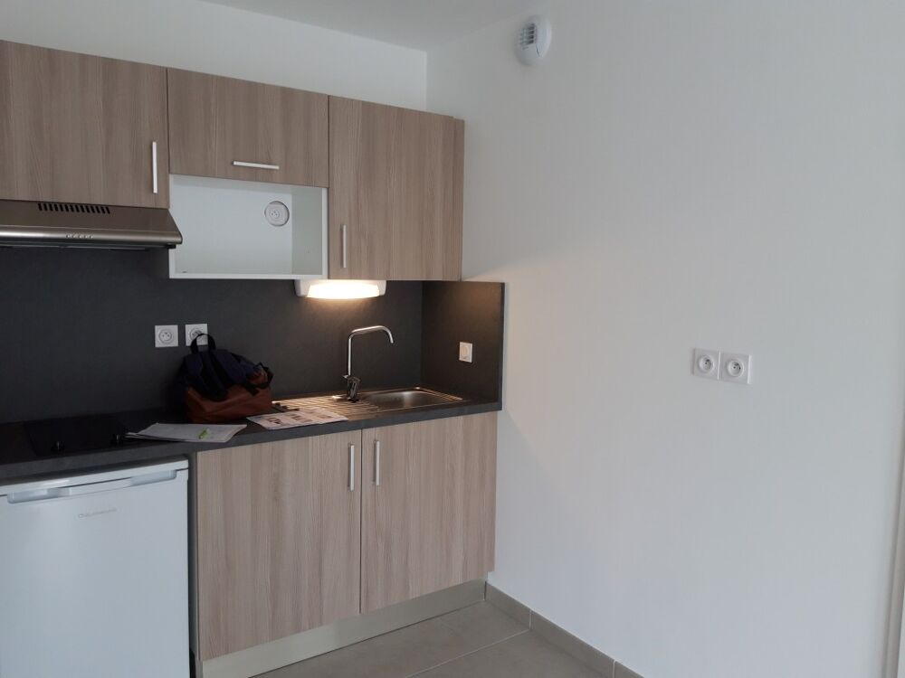 Location Appartement T2 avec terrasse et parking à MONTPELLIER Montpellier