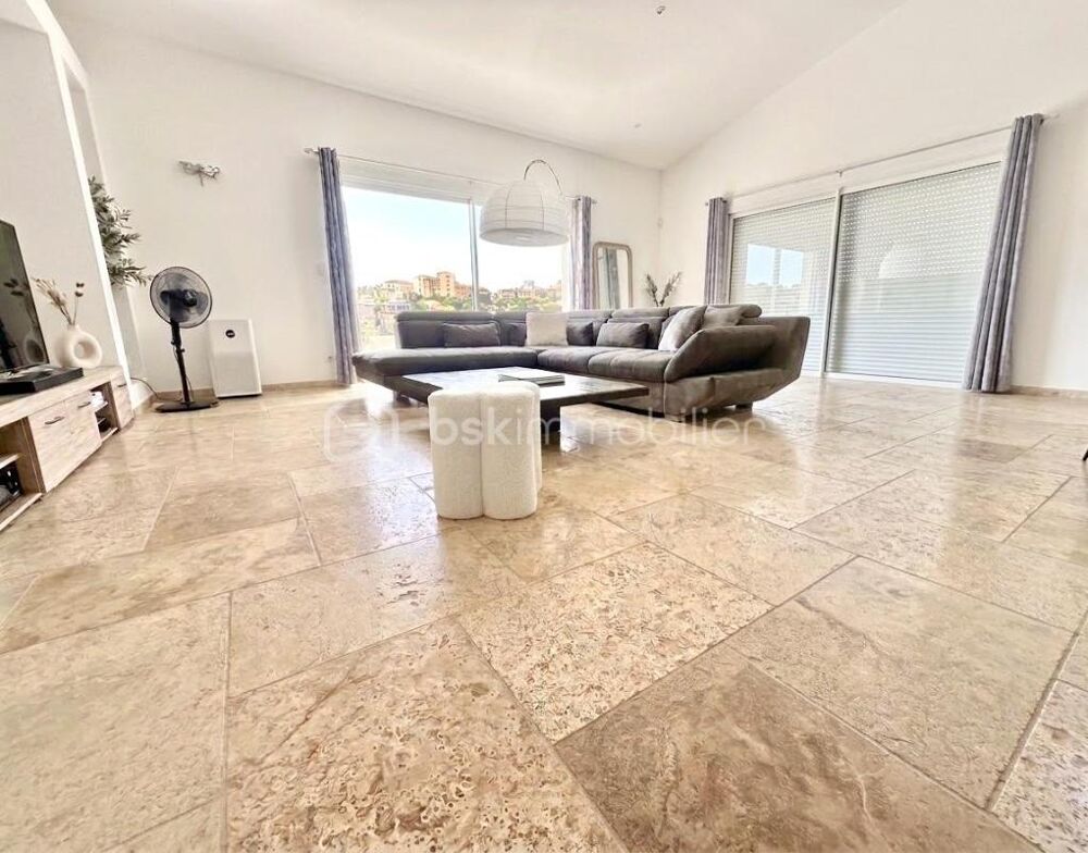 à vendre  Propriété/château Valensole (04210)
