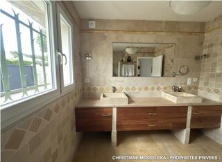  Propriété/château à vendre 5 pièces 197 m²