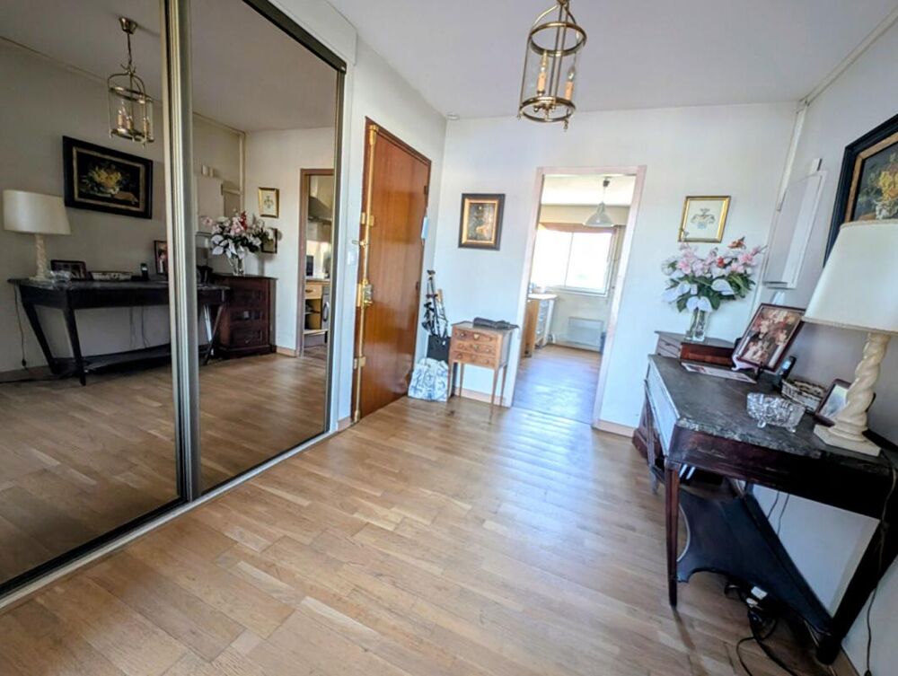 Vente Appartement Caudéran Pasteur Appartement  3 pièce(s) 106 m2  ascenseur, balcon 14m2, garage et cave Bordeaux