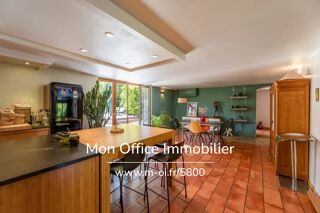  Maison � vendre 6 pi�ces 203 m�