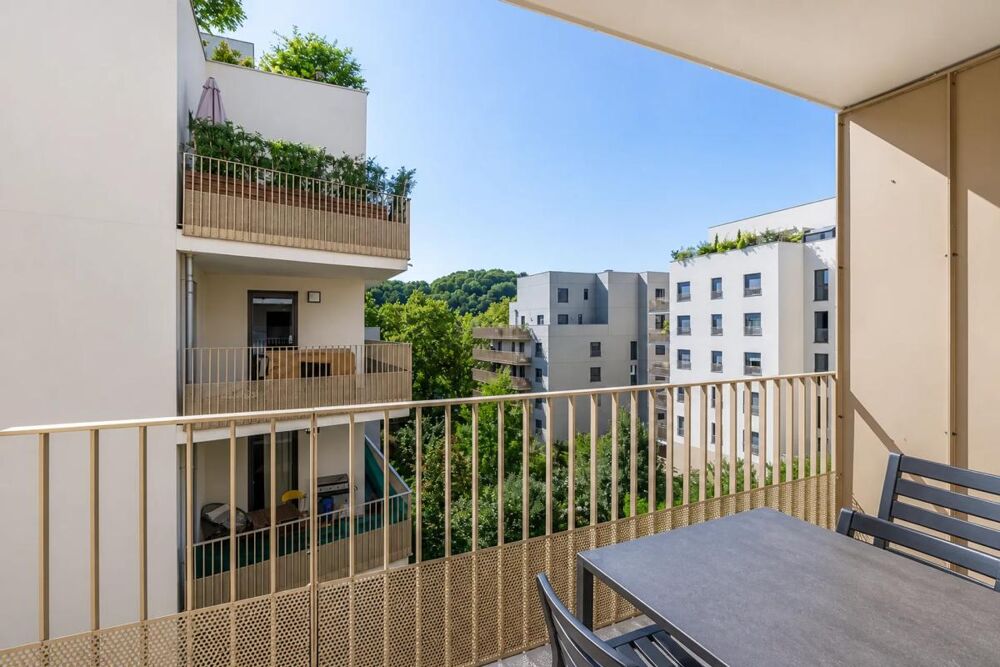 Appartement 1 pièce de 27 m² situé à Lyon