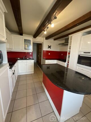  Maison à vendre 7 pièces 222 m²