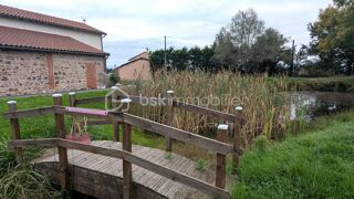  Maison  vendre 8 pices 242 m