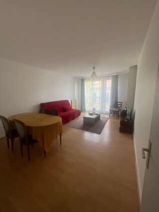  Appartement à louer 3 pièces 67 m²