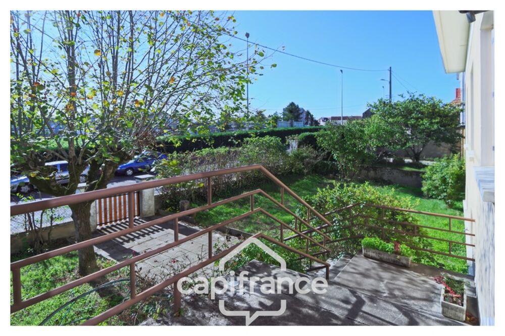 Maison individuelle de 90m² à Gourdon (46)  Beaux volumes et fort potentiel daménagement