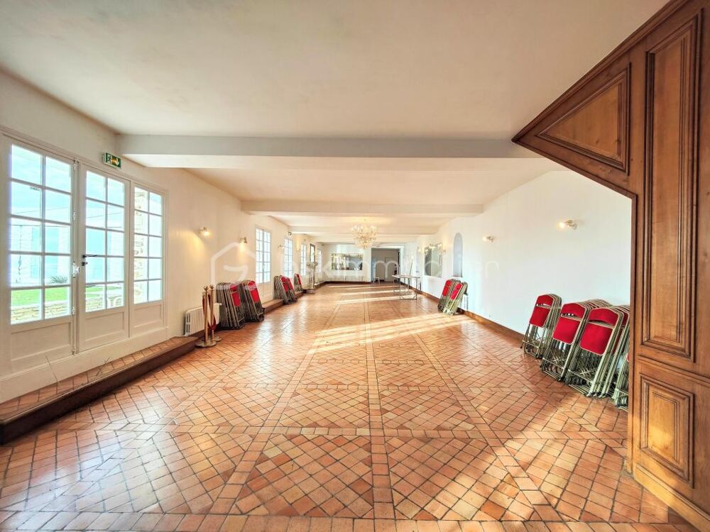 à vendre  Propriété/château Gambais (78950)