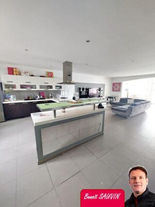  Maison  vendre 5 pices 159 m