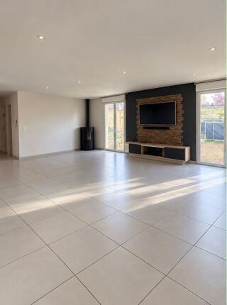 Location Maison Maison de 145m2 à louer sur Belhomert-Guéhouville Belhomert guehouville