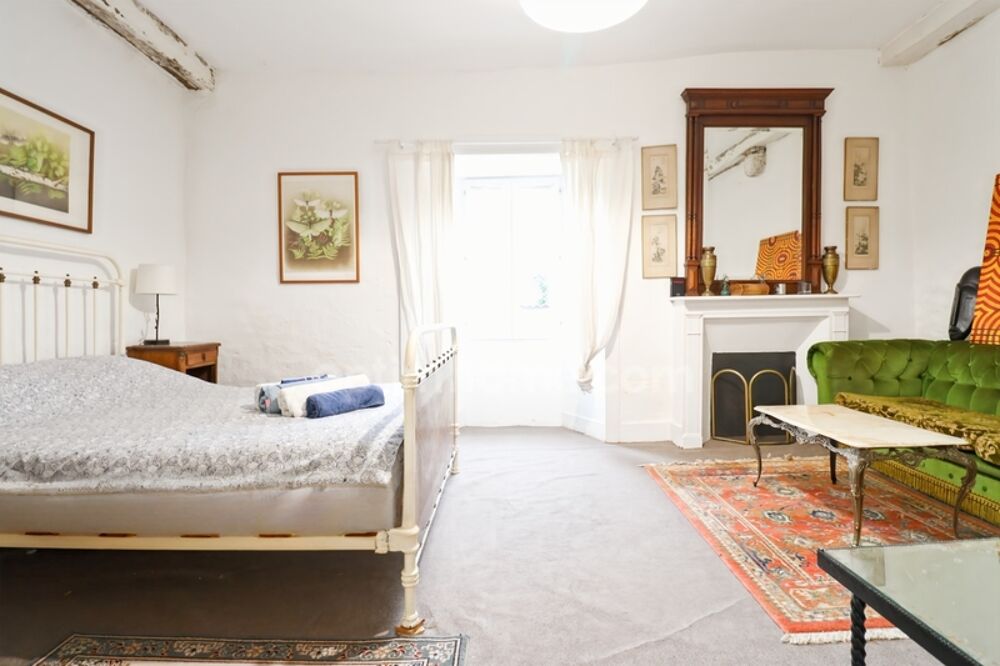Vente Maison Maison de charme  de 104 m² - 4 pièces - 3 chambres ave cour et garage -  MAGNAC LAVAL (87) Magnac laval