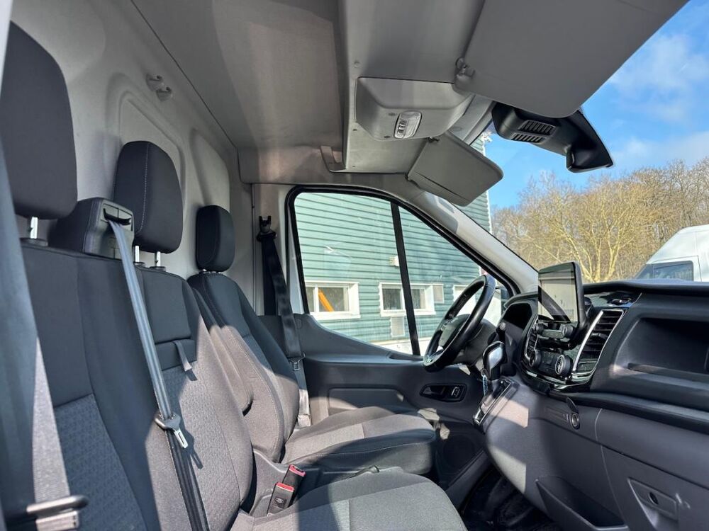 Transit FOURGON IV (2) 2.0 ECOBLUE 130 310 L2H2 AUTO LIMITED PRIX TT 2021 occasion 78240 Chambourcy