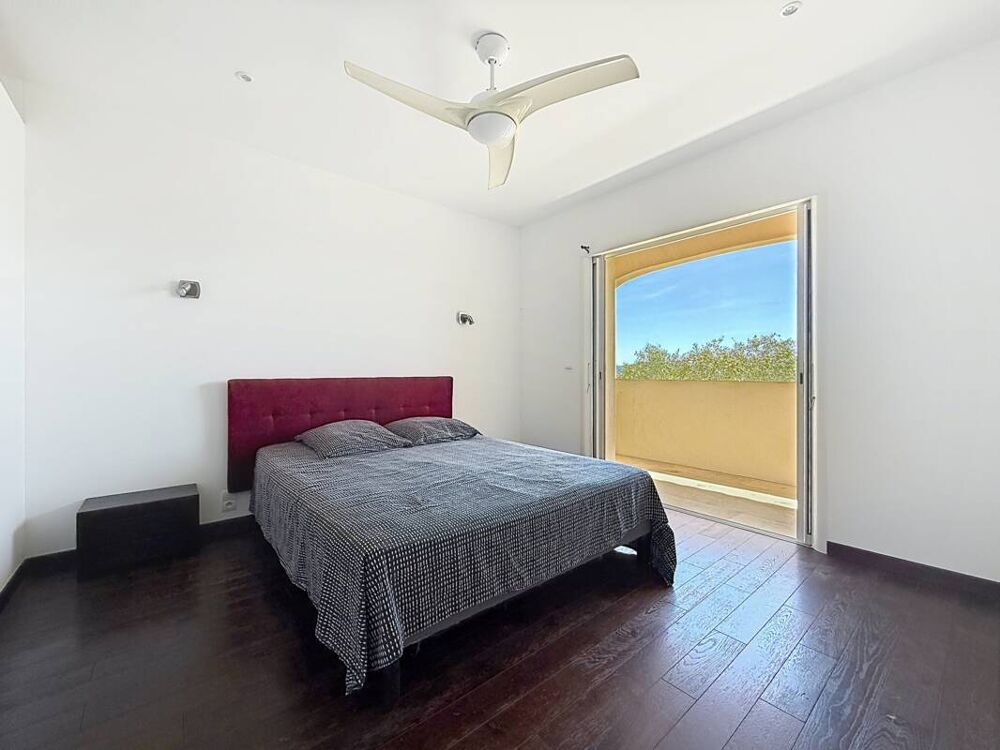 � vendre  Maison Montauroux (83440)