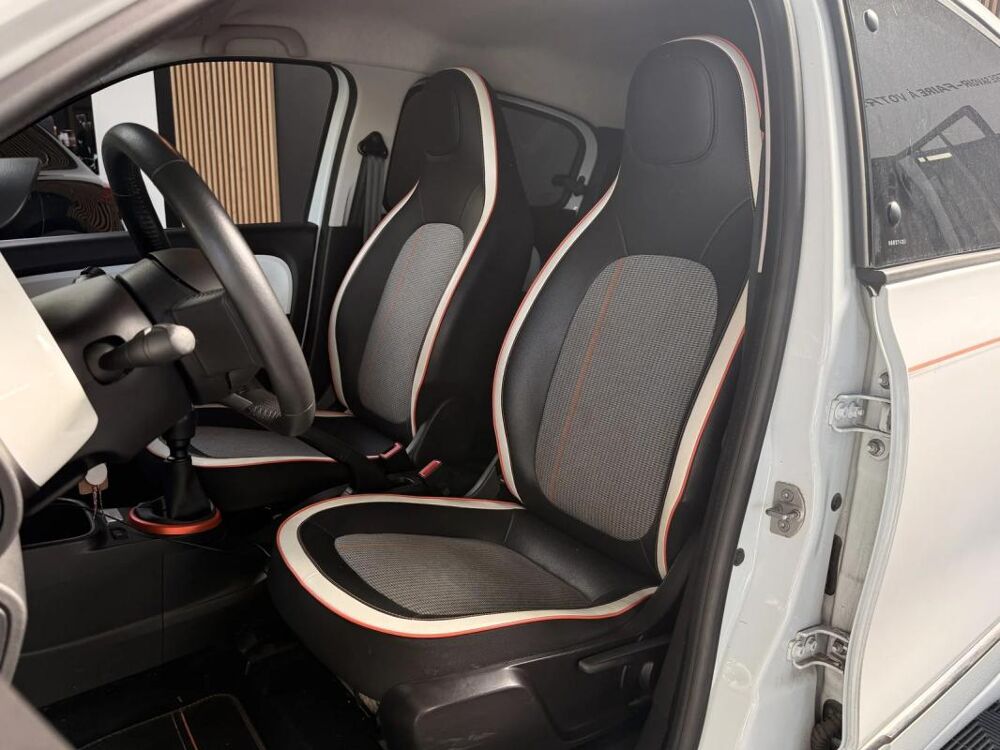 Twingo Vibes CAMERA DE RECUL / CARPLAY FEUX AUTO 2021 occasion 17139 Dompierre-sur-Mer
