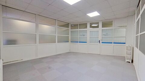   Dpt Meurthe et Moselle (54), BUREAU de 17,68 m2 à louer à MAXÉVILLE, stationnement gratuit 