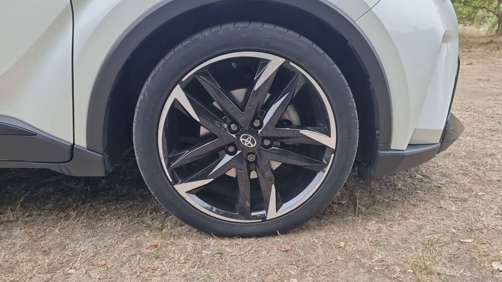 C-HR 1.8 VVT-i 122 Hybrid CVT GR Sport - Automatique Entretien co 2021 occasion 45340 Barville En Gatinais