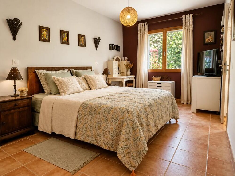 à vendre  Propriété/château Garrigues-Sainte-Eulalie (30190)