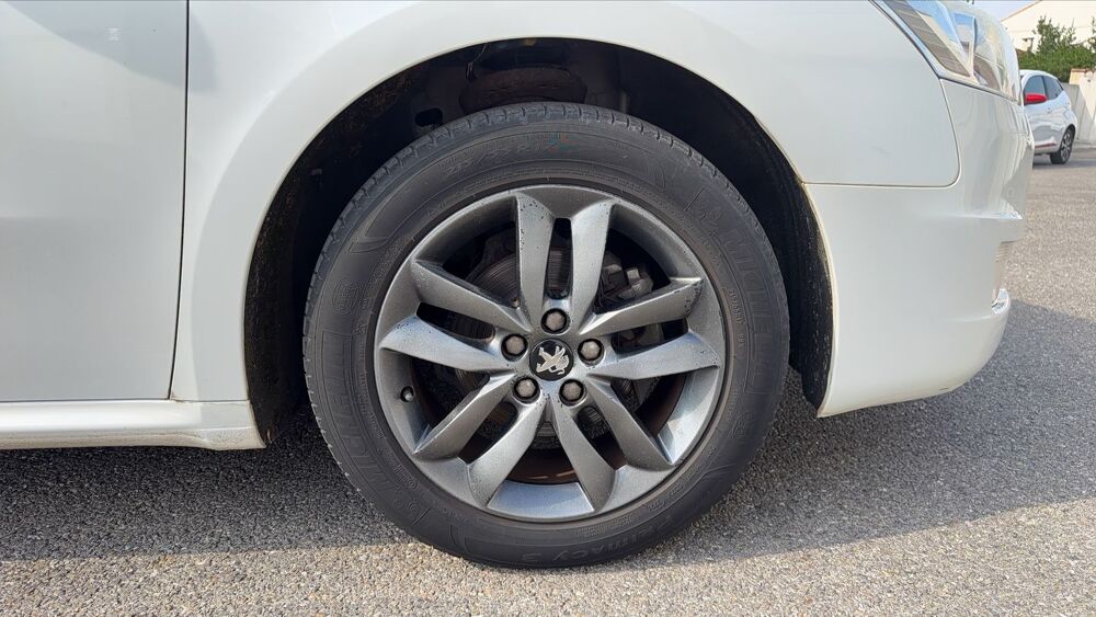 508 I 1.6 e-HDi 115 Style 2013 occasion 30000 Nimes