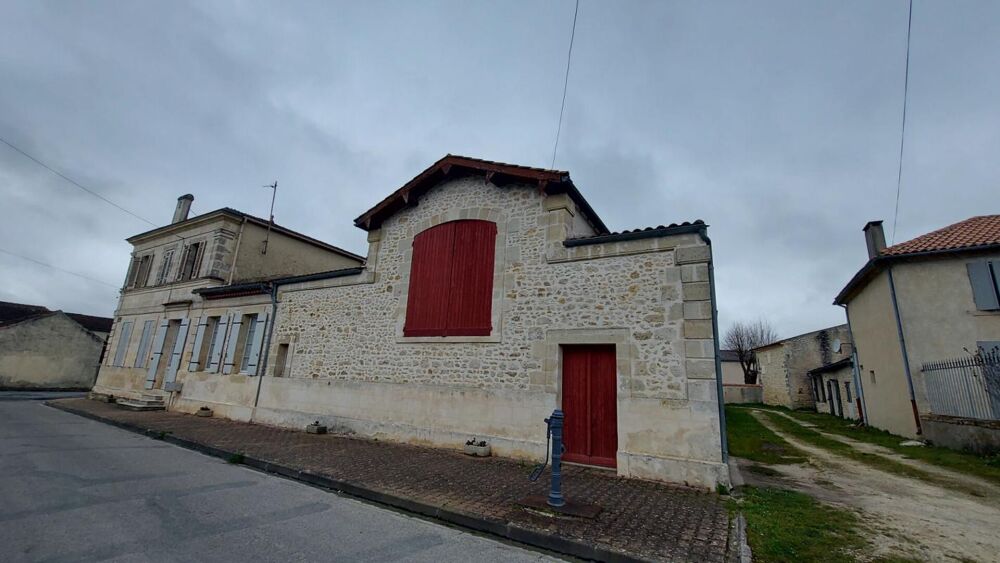 Vente Maison Maison de charme à Blaignan proche de Lesparre Médoc 8 pièce(s) 230 m2 joli petit village viticole Blaignan