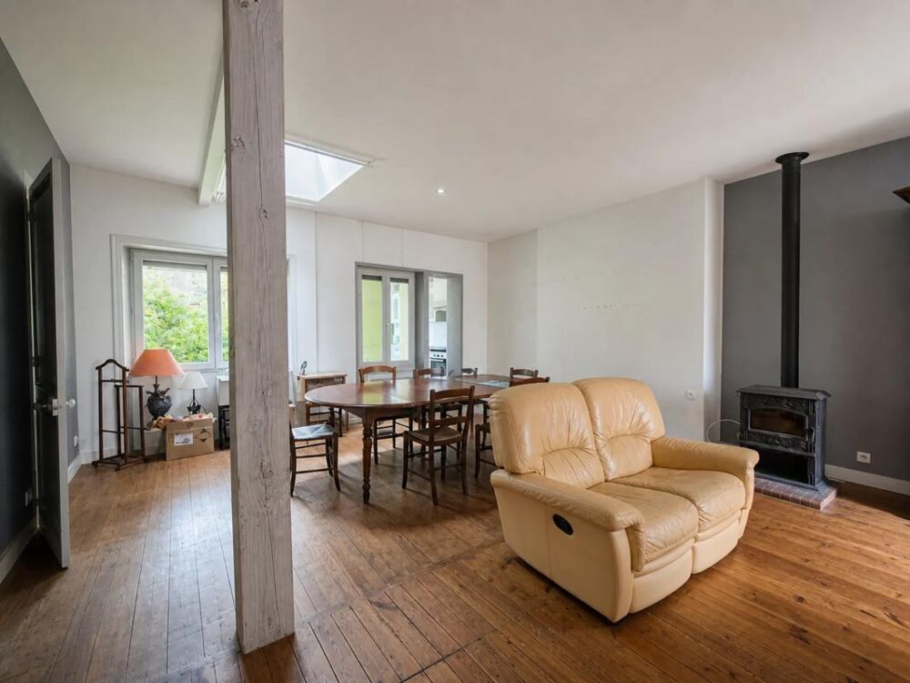 Maison de ville à rénover 3 pièces de 80 m2, Cognac