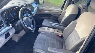 MULTIVAN T7 1.4 eHybrid 218 DSG6 Life - 7 places Automatique 2024 occasion 94800 Villejuif