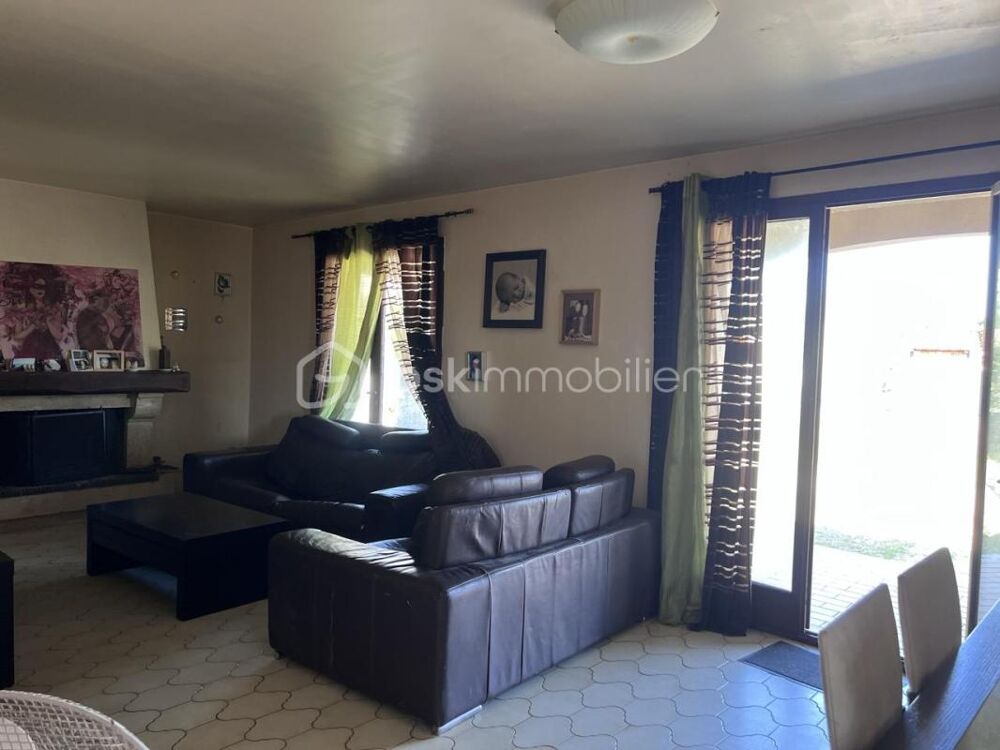 Vente Maison villa de plain pied à rénover de 65,51  m2  avec terrasse couverte de 16 m2 sur 489 m2 de terrain Frontignan