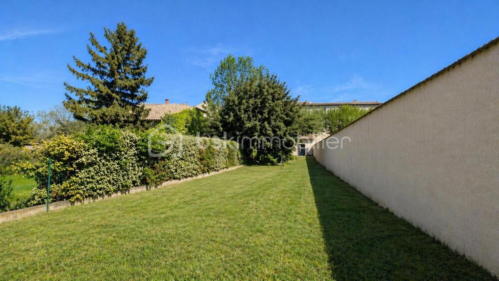 Exclusivité  Est de Montélimar  Maison de village rénovée  5 chambres  garage  jardin