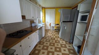  Appartement à louer 3 pièces 90 m²